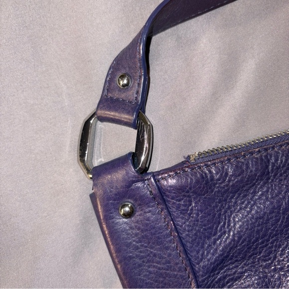 B. MAKOWSKY Purple Full Leather Large Flat Shoulder Hobo Tote Hand Bag Zip - Picture 7 of 11
